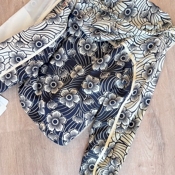 MONCLER Keragan floral-print jacket size M - Picture 2 of 5